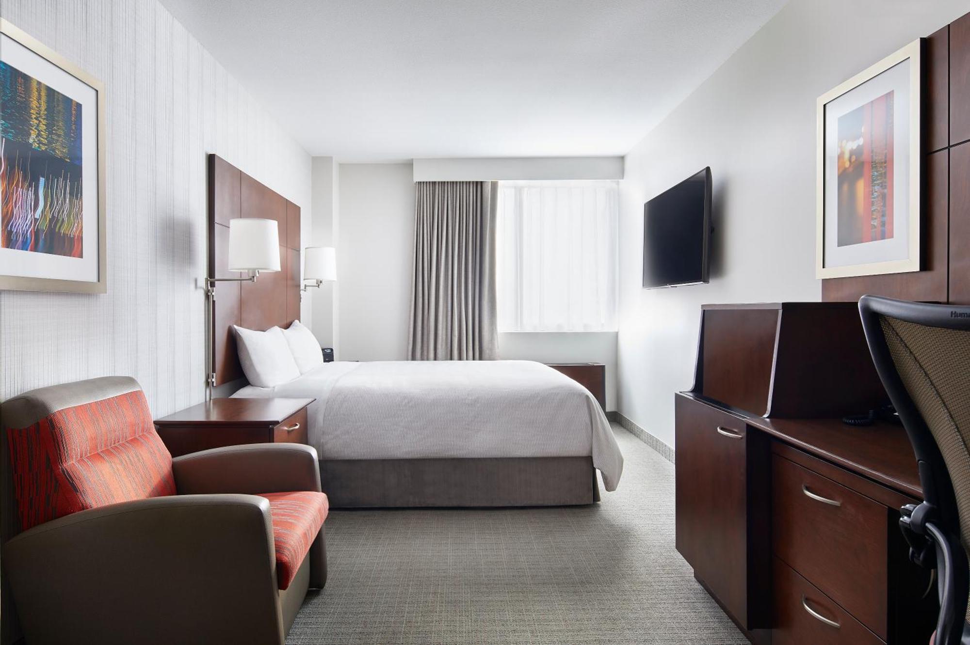 Deluxe Room,704105473:JPEG