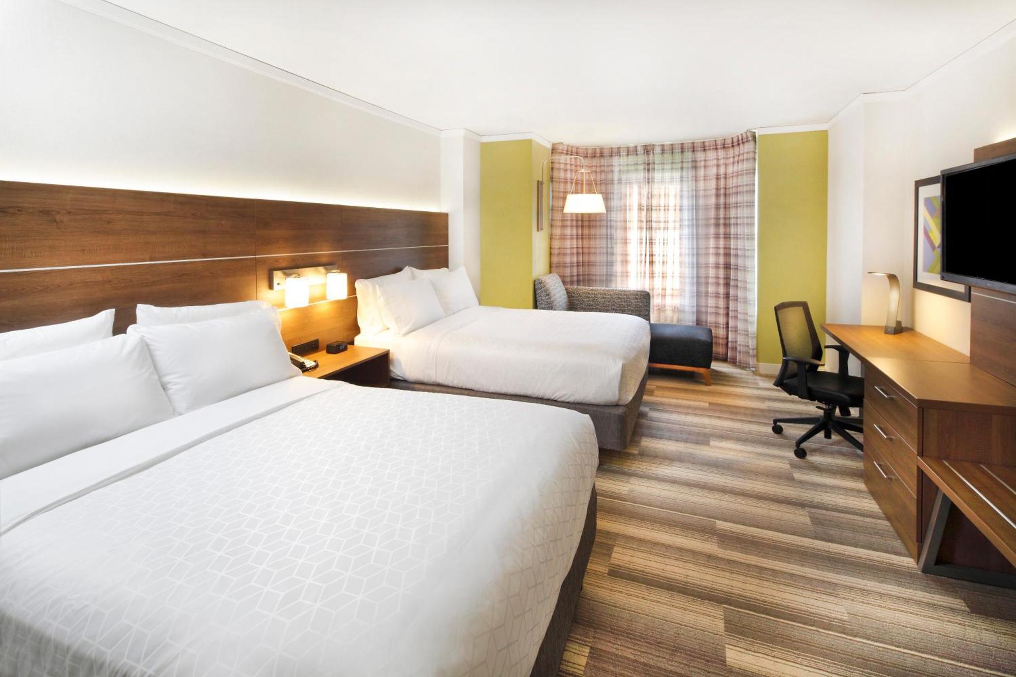Suite Two Queen Beds