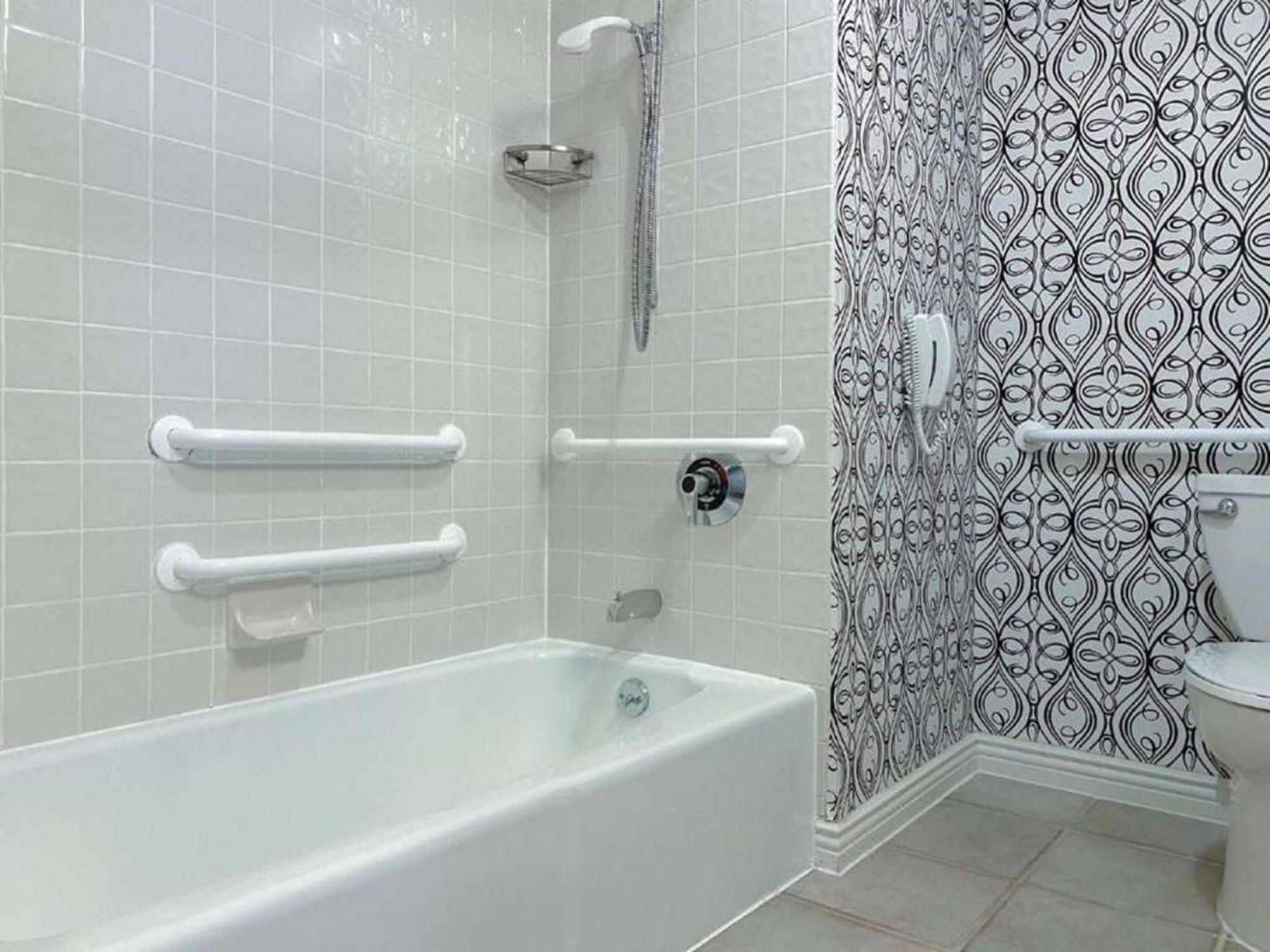 Urban Suite Accessible,1275660085:JPEG